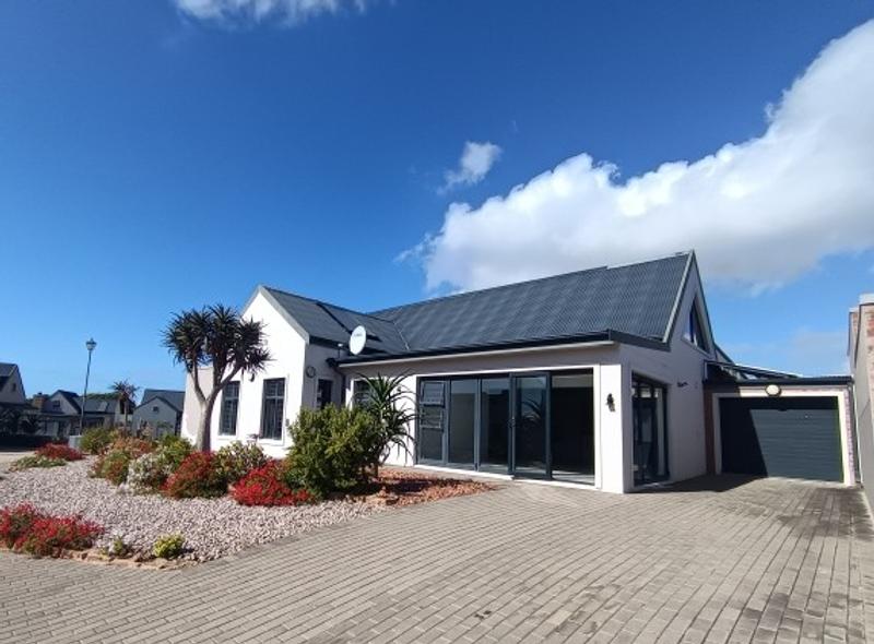 3 Bedroom Property for Sale in Hartenbos Central Western Cape